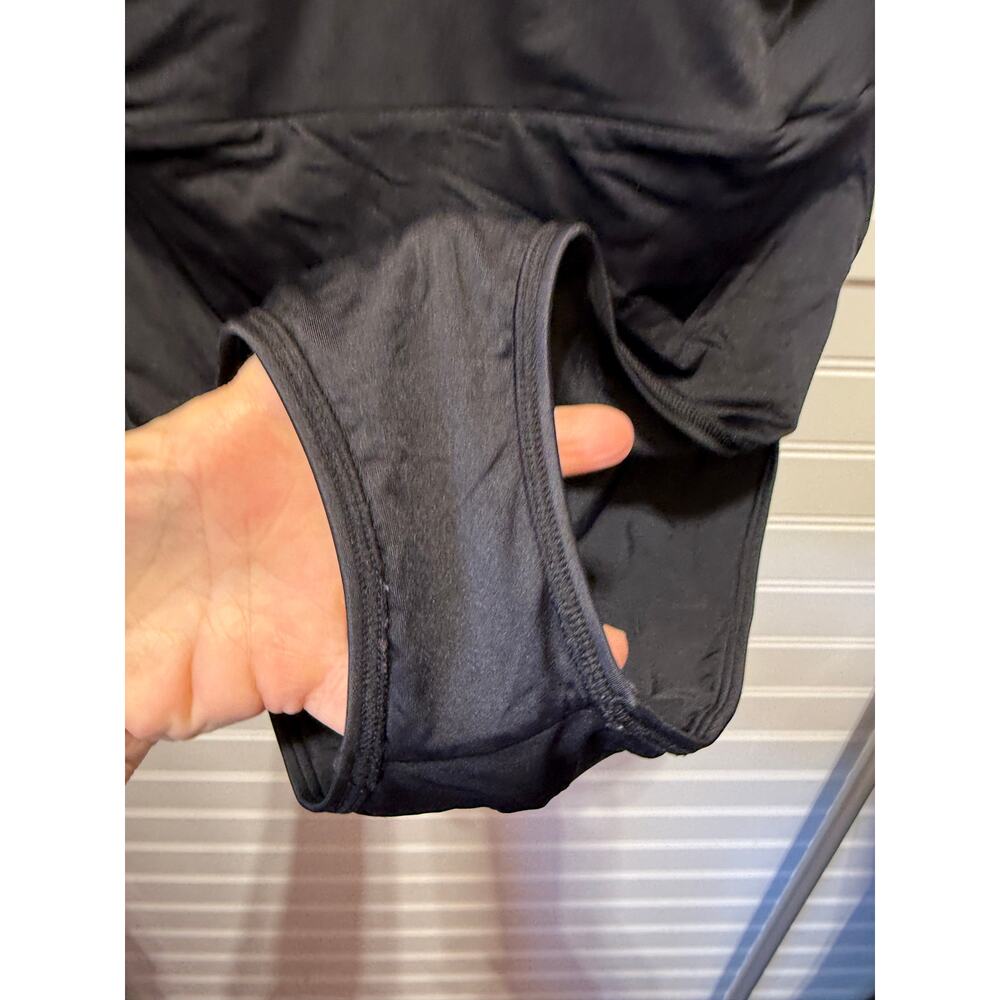 Quince Italian Plunge One Piece Swimsuit Size M - Picture 8 of 9